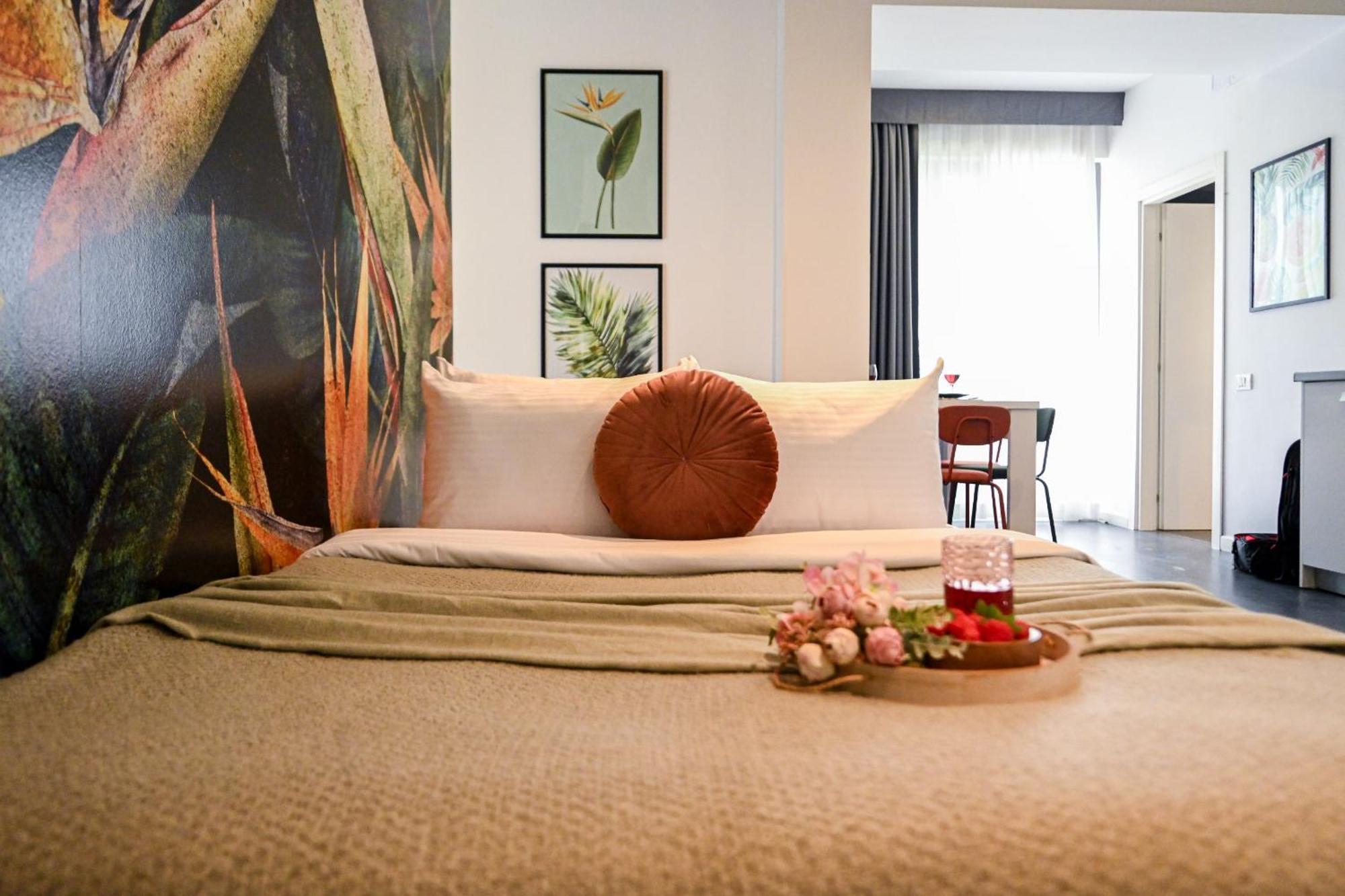 Urban Paradise - Modern Central Accommodation بوخارست الغرفة الصورة